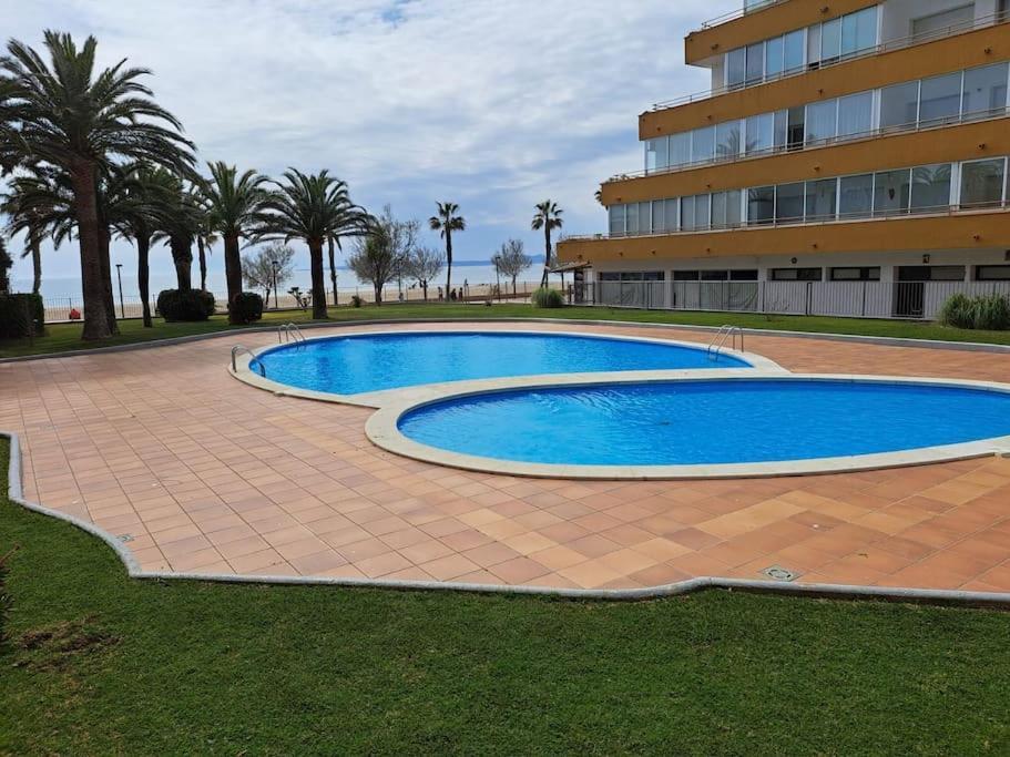 Holiday Center Apartamento Vistas Mar, Acceso Directo Playa Y Piscina روساس المظهر الخارجي الصورة