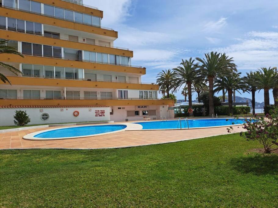 Holiday Center Apartamento Vistas Mar, Acceso Directo Playa Y Piscina روساس المظهر الخارجي الصورة